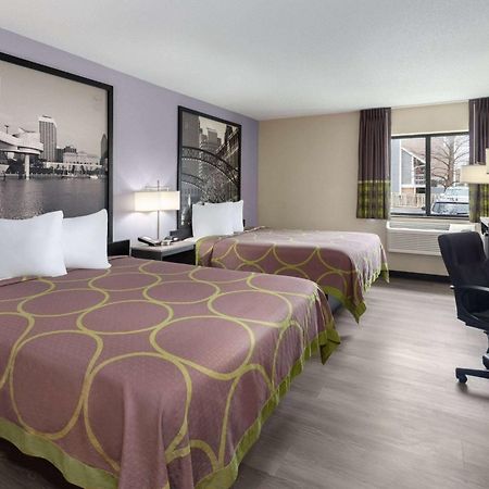 Super 8 By Wyndham Copley Akron Kültér fotó