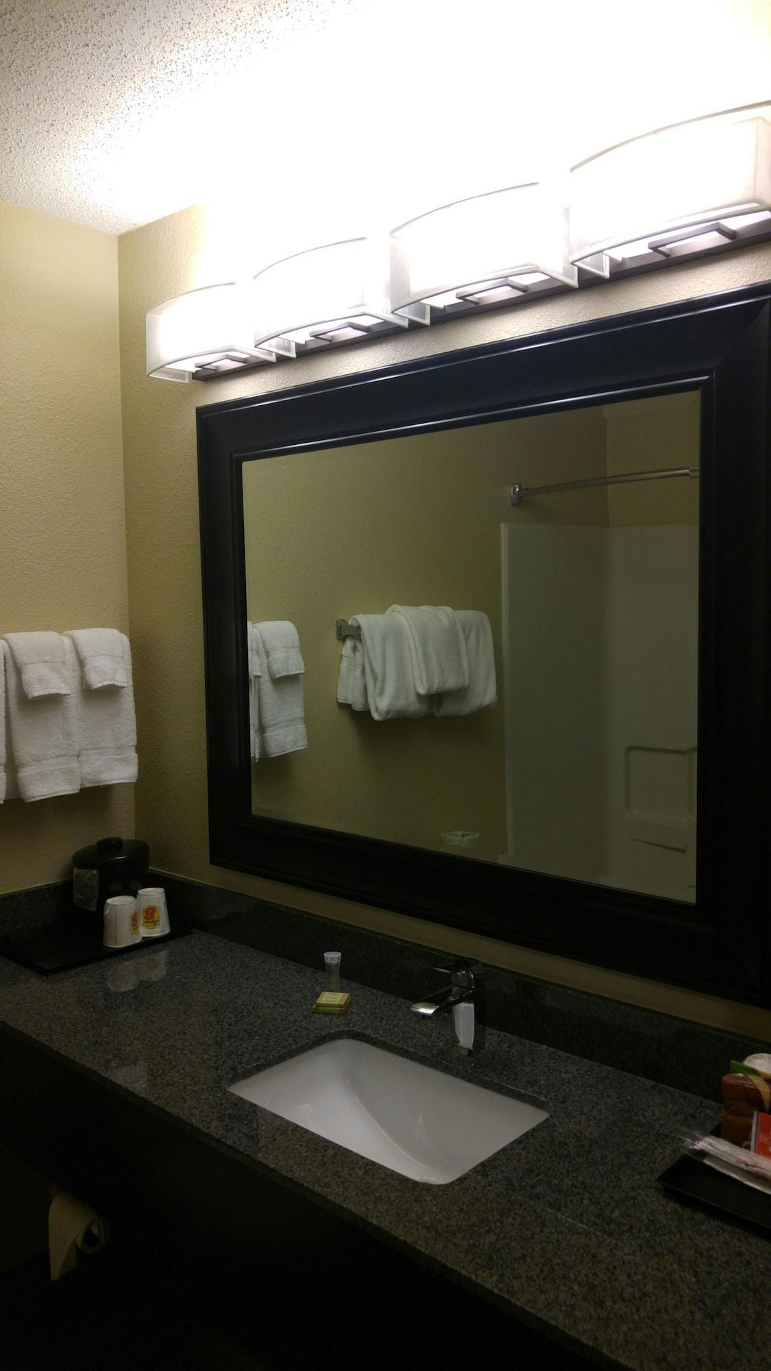 Super 8 By Wyndham Copley Akron Kültér fotó