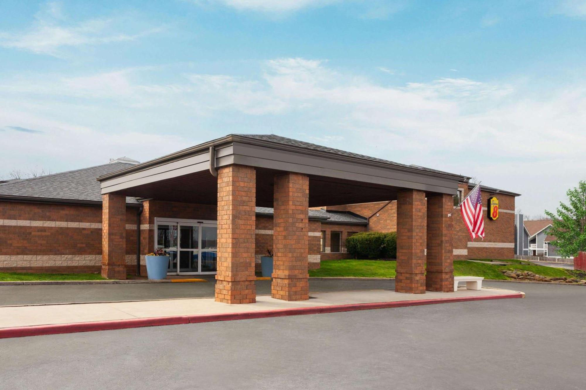 Super 8 By Wyndham Copley Akron Kültér fotó