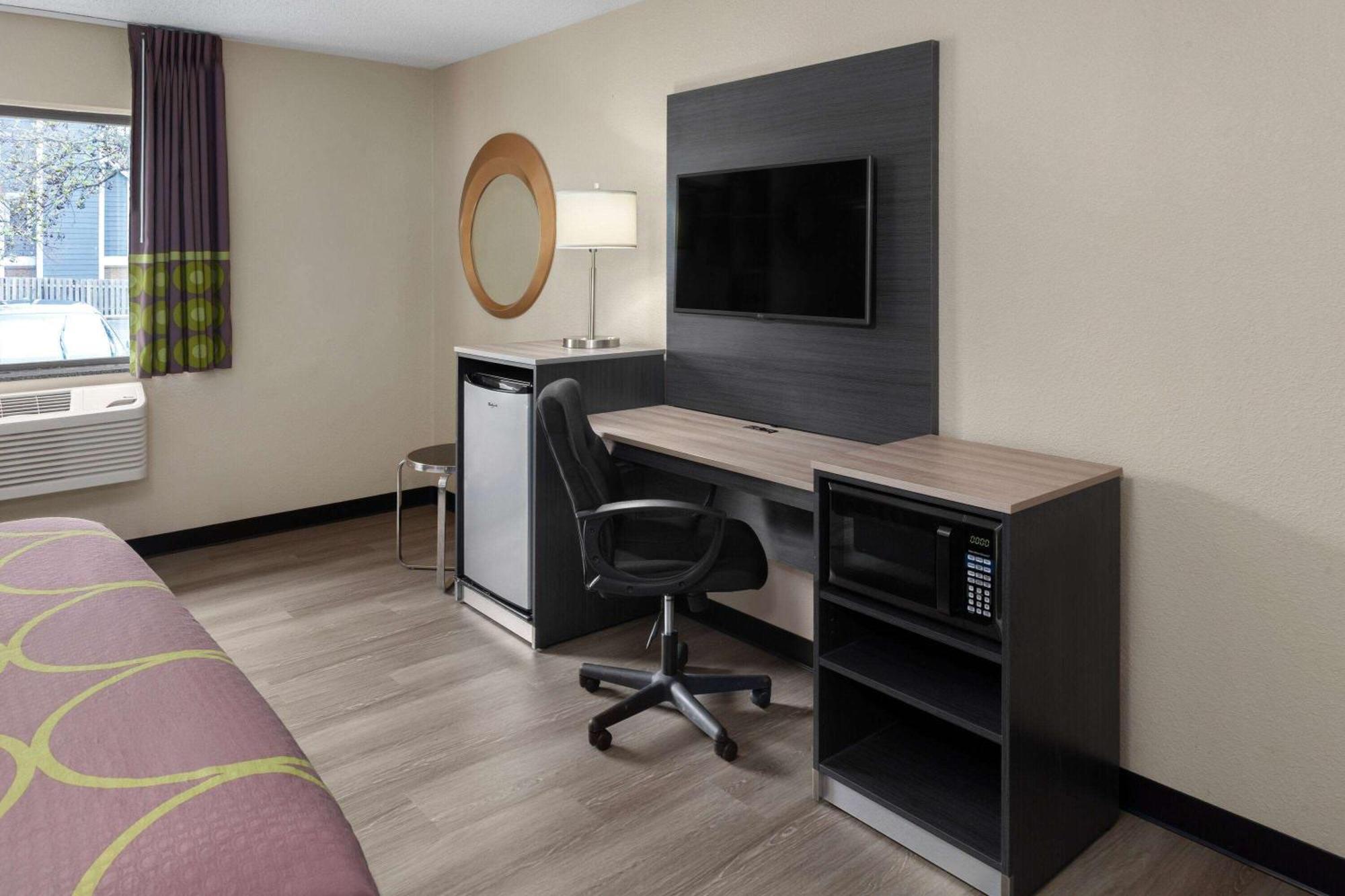 Super 8 By Wyndham Copley Akron Kültér fotó